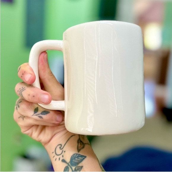 Rae Dunn Christmas FA LA LA Festive Ceramic Kitchen Dining Coffee Tea Mug - Picture 3 of 5